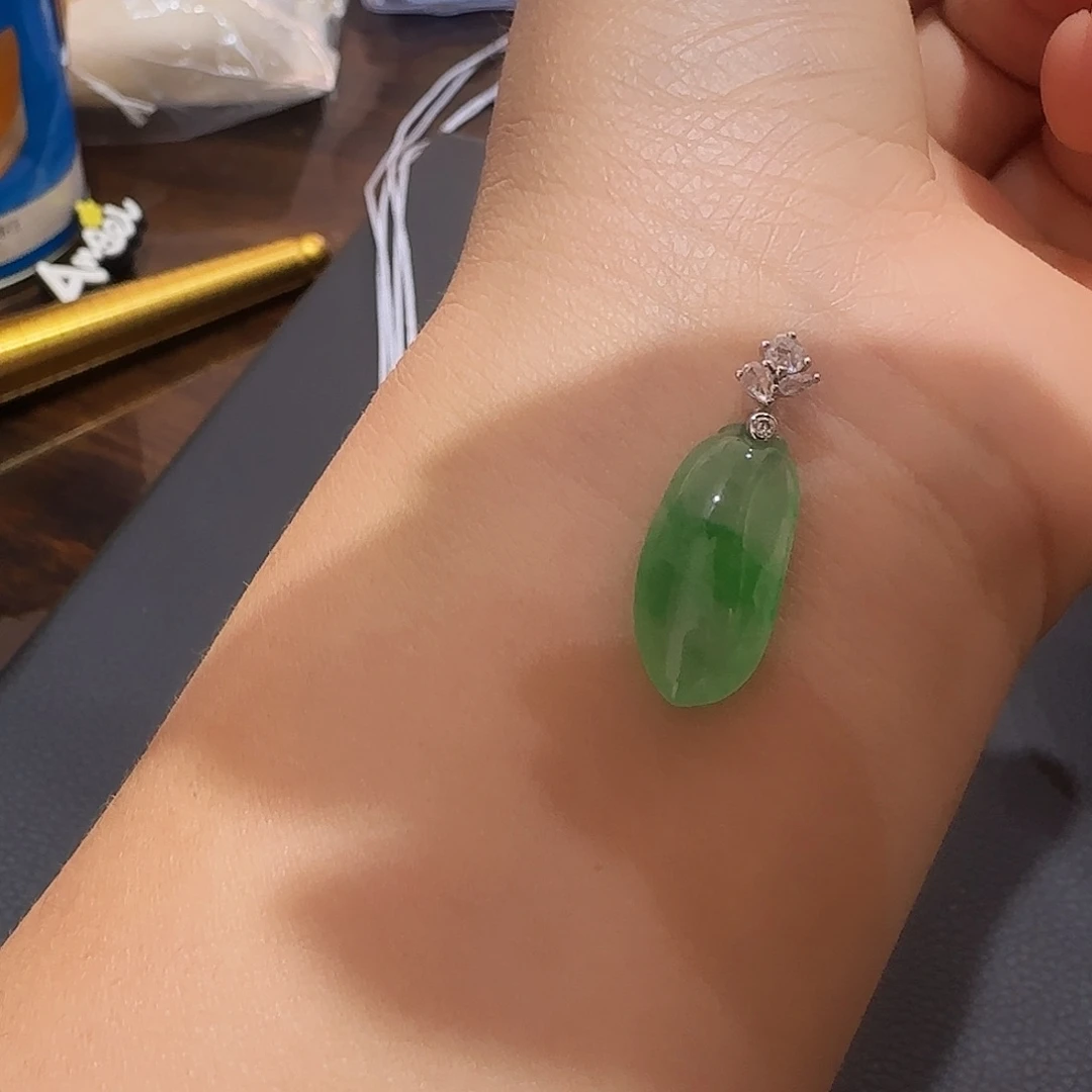 翡翠颈饰18K金镶嵌福瓜L