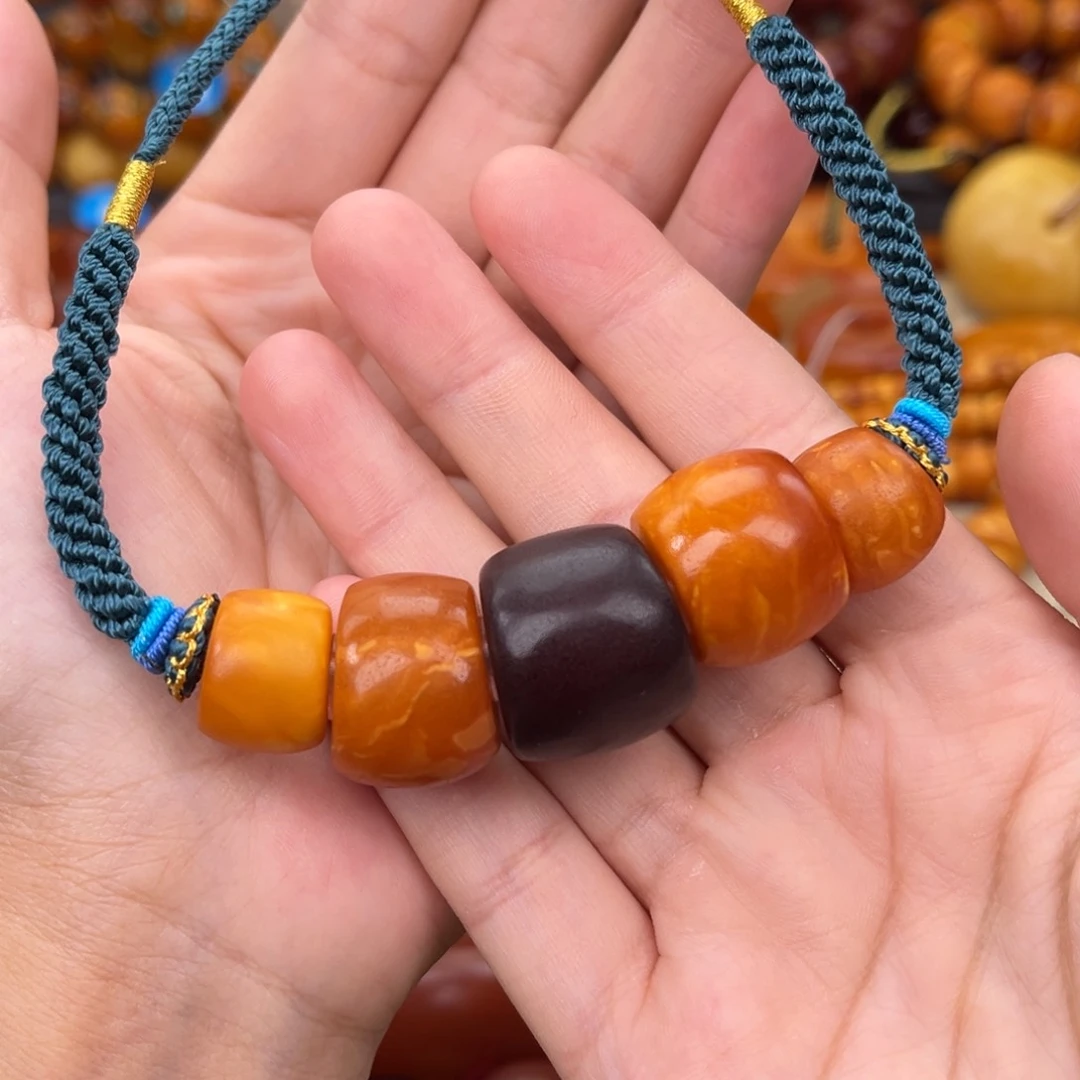 未镶嵌蜜蜡裸石蜜蜡