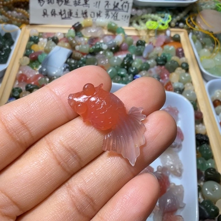 和田玉未镶嵌珠宝半成品【****敏