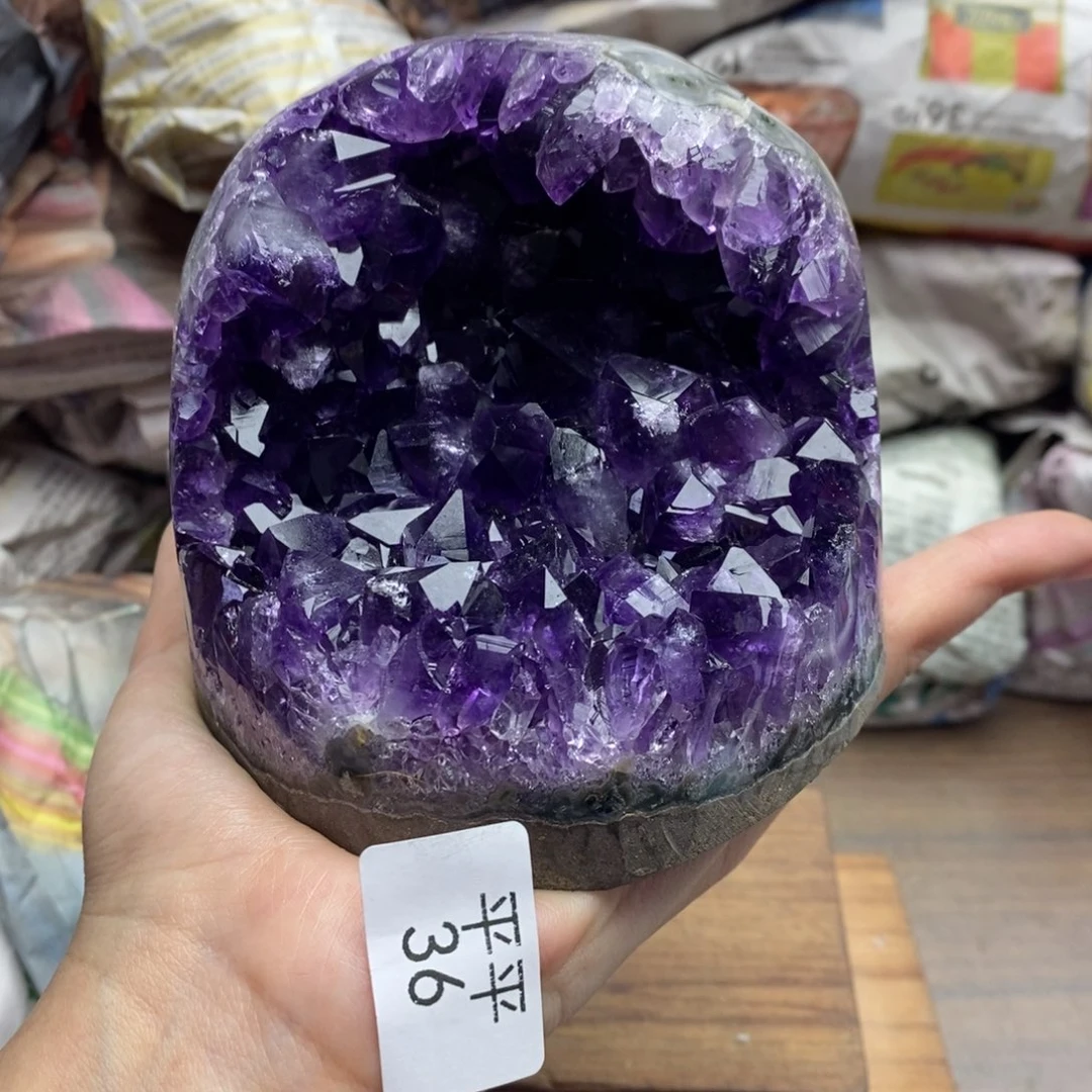 未镶嵌水晶珠宝半成品