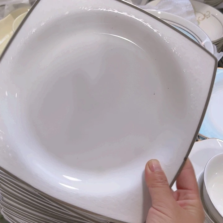 瓷片八寸方盘四个微瑕