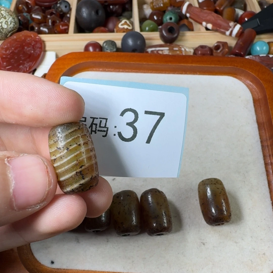 長****玛瑙/玉髓未镶嵌纯天然玛瑙珠子