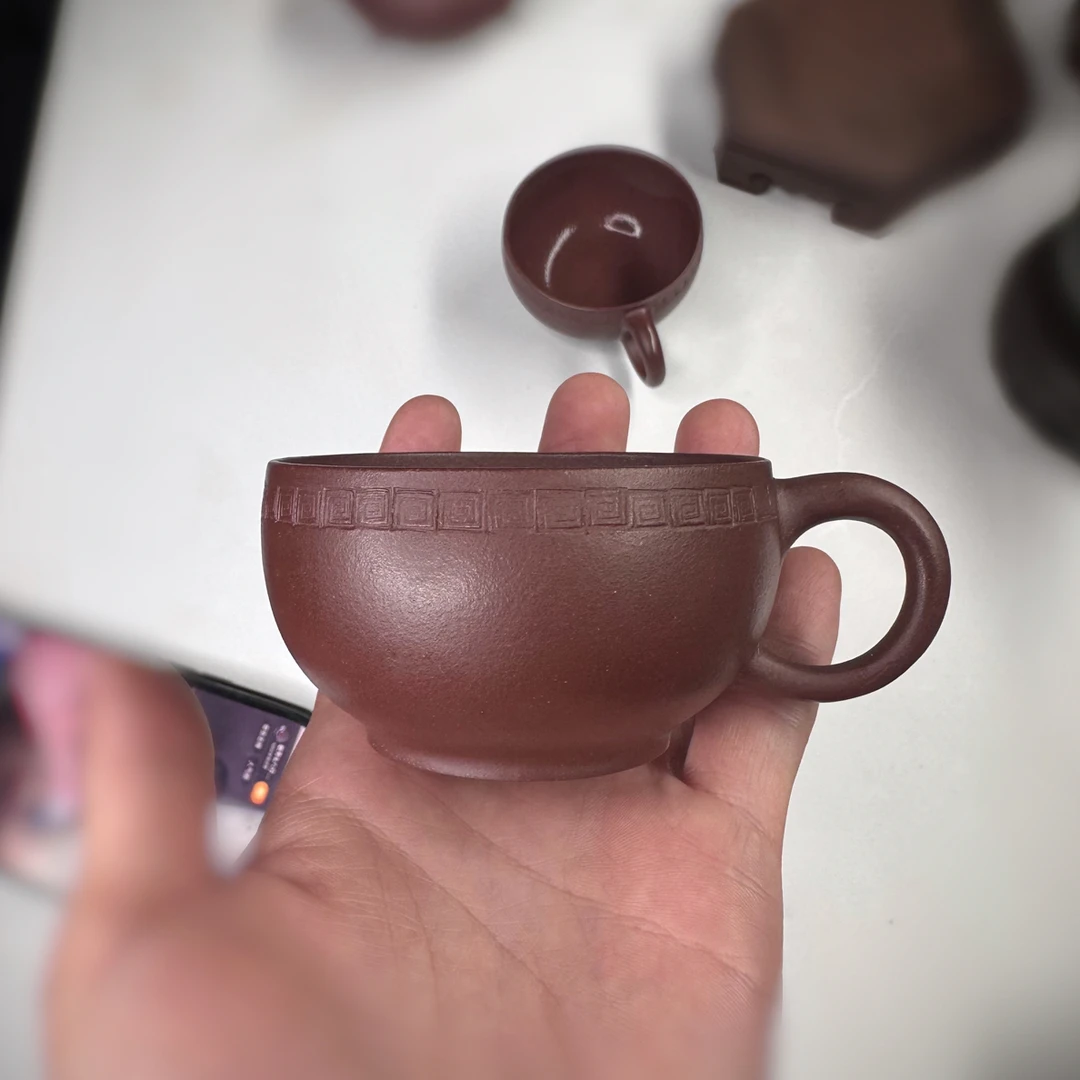 宜兴紫砂 底槽青精致主人杯