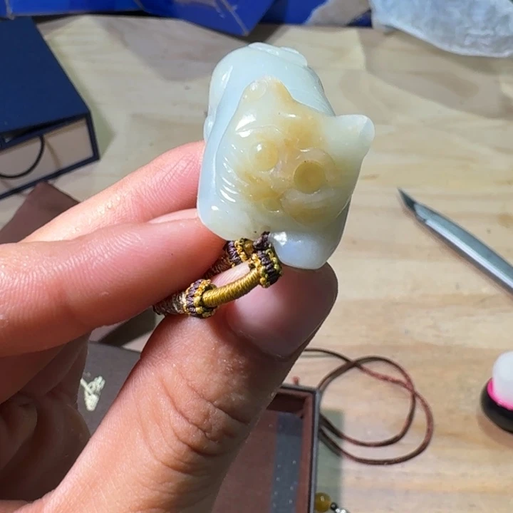 未镶嵌和田玉（糖玉）挂件