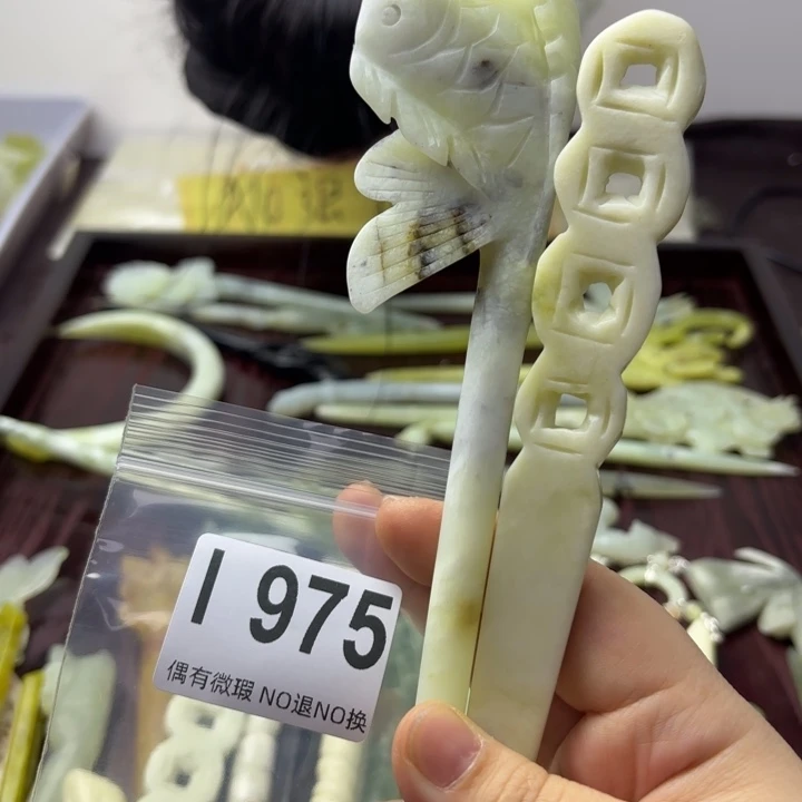 蛇纹石玉发饰合金倾*