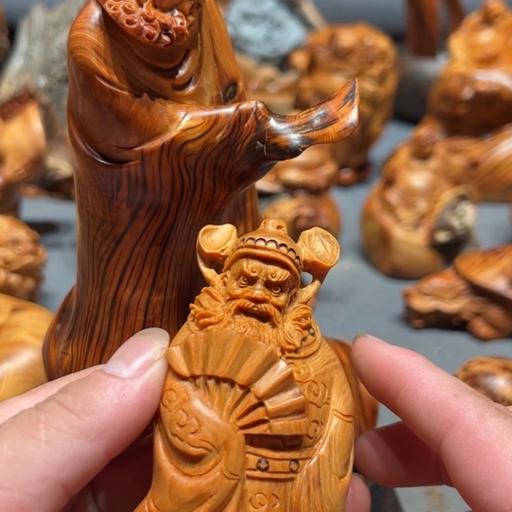 呵***呵柏木（崖柏）点点关注