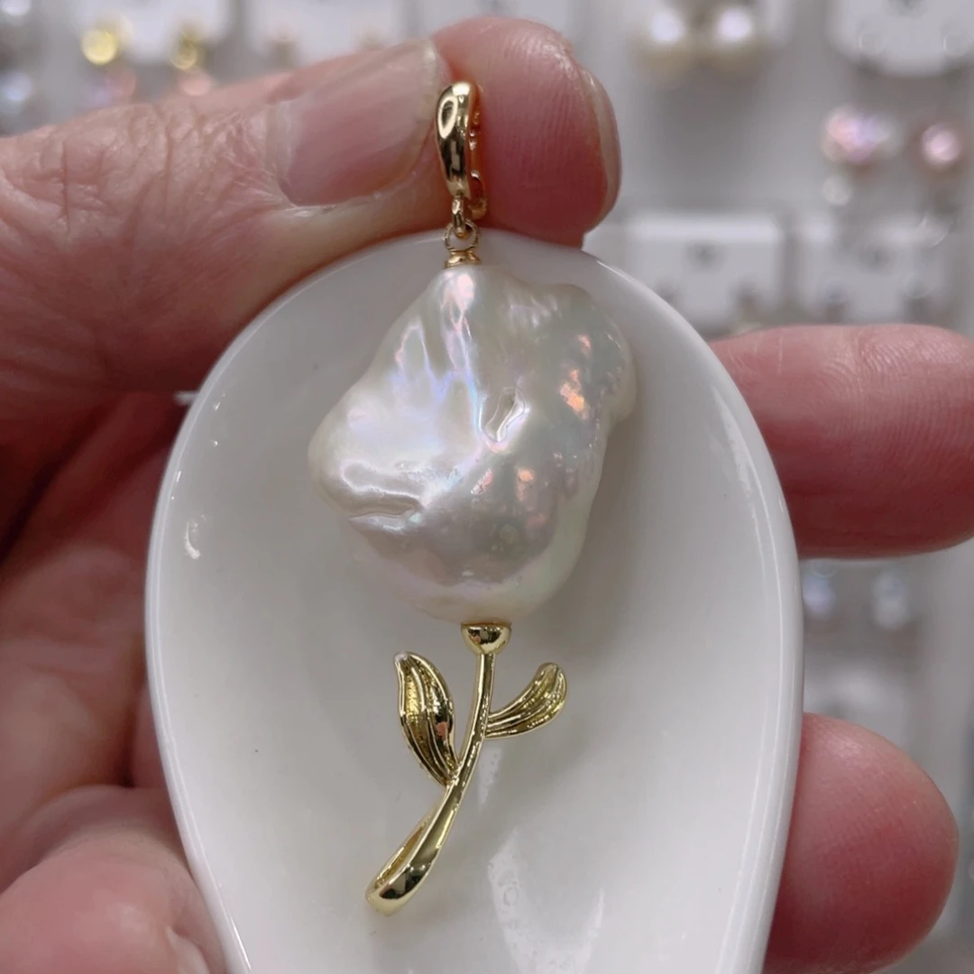 颈饰未镶嵌淡水珍珠