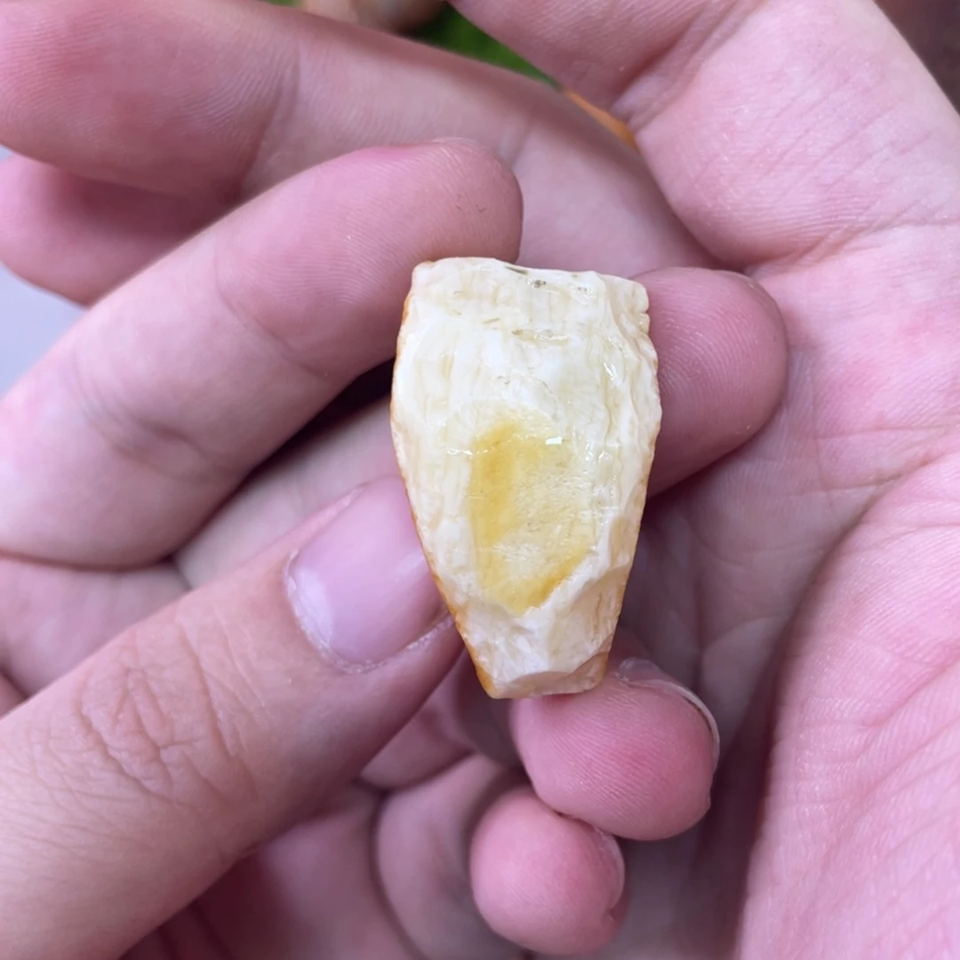 定制琥珀天然琥珀