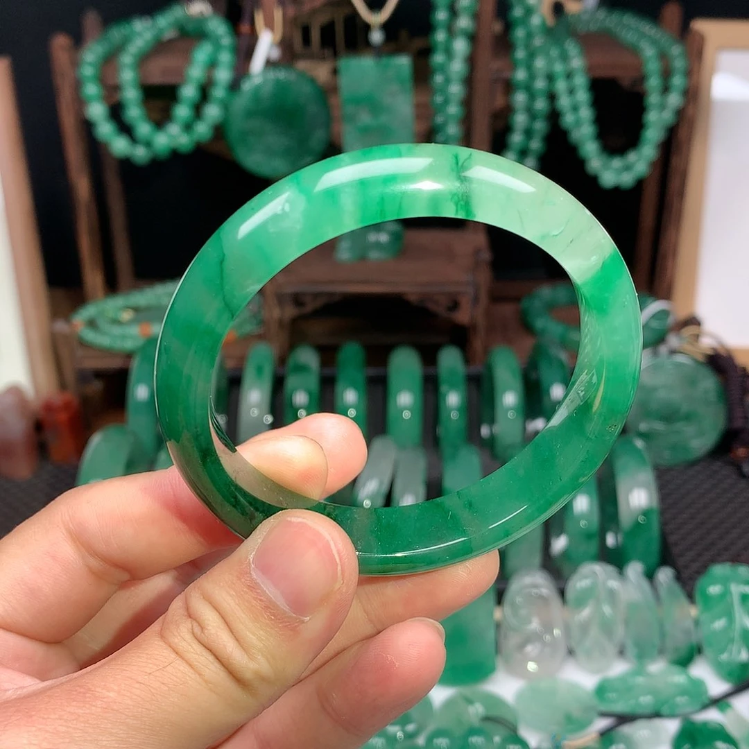 石英质玉手镯未镶嵌圈口60