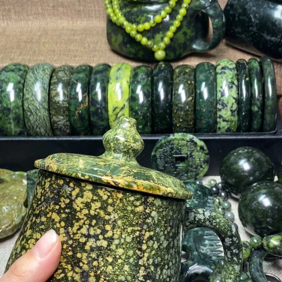 蛇纹石玉颈饰未镶嵌2***儿