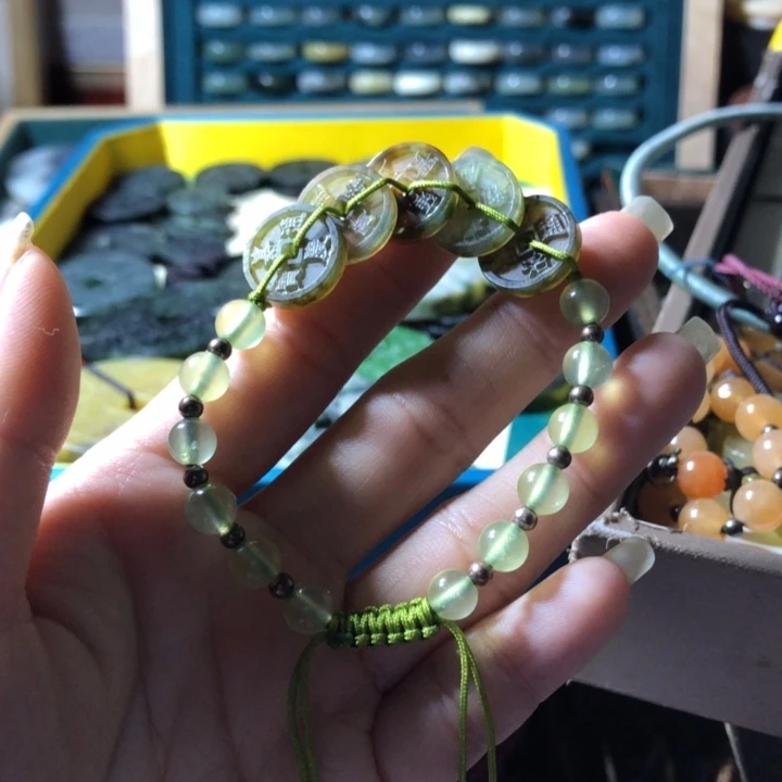 岫玉未镶嵌岫玉五帝钱手链