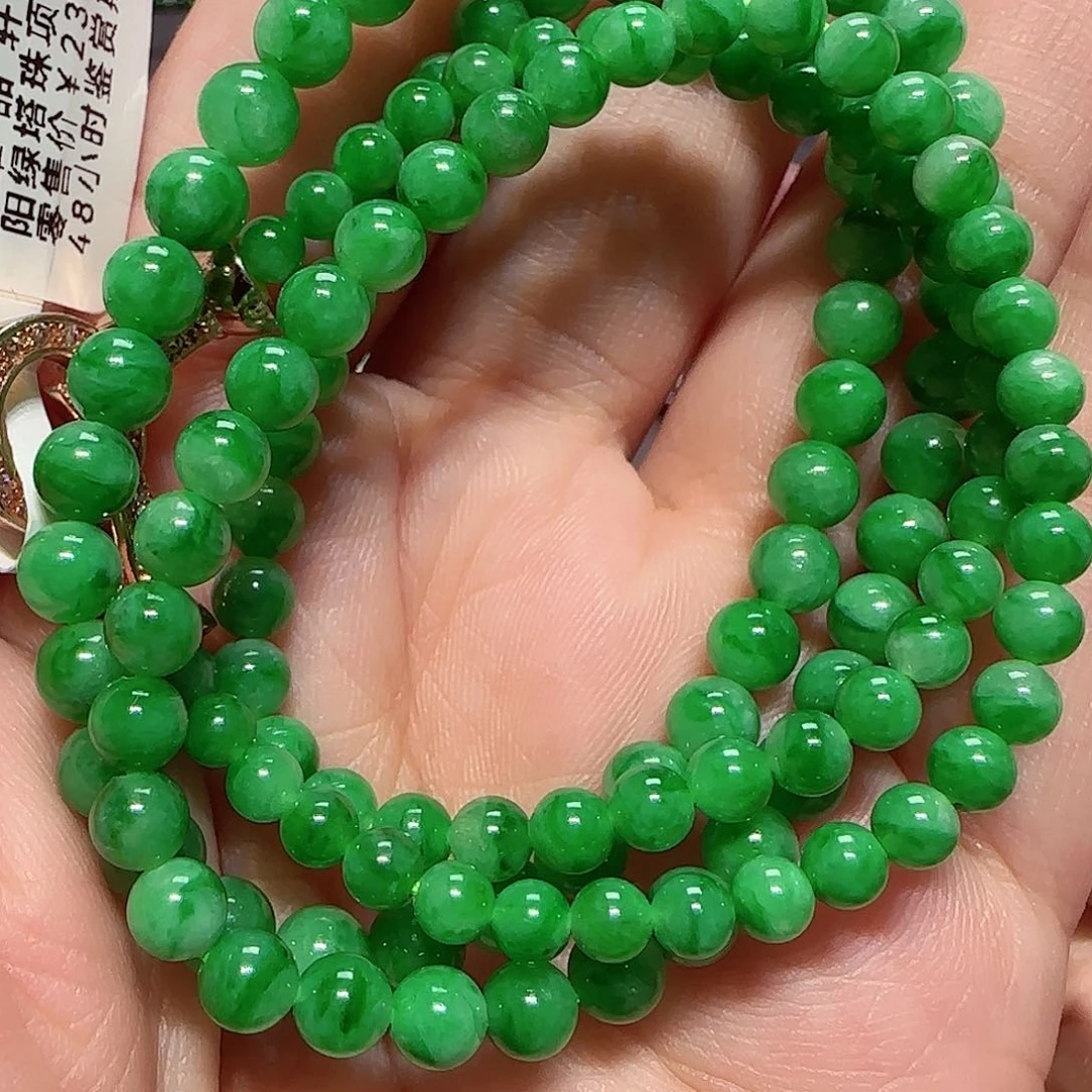 翡翠未镶嵌颈饰珠子