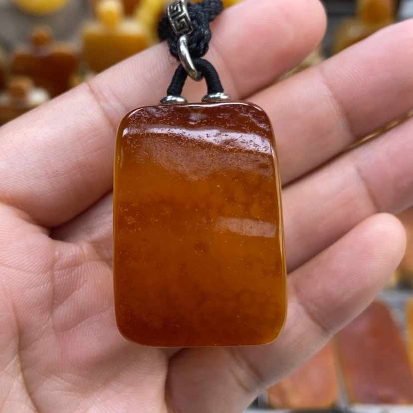 【闪购商品】琥珀颈饰未镶嵌