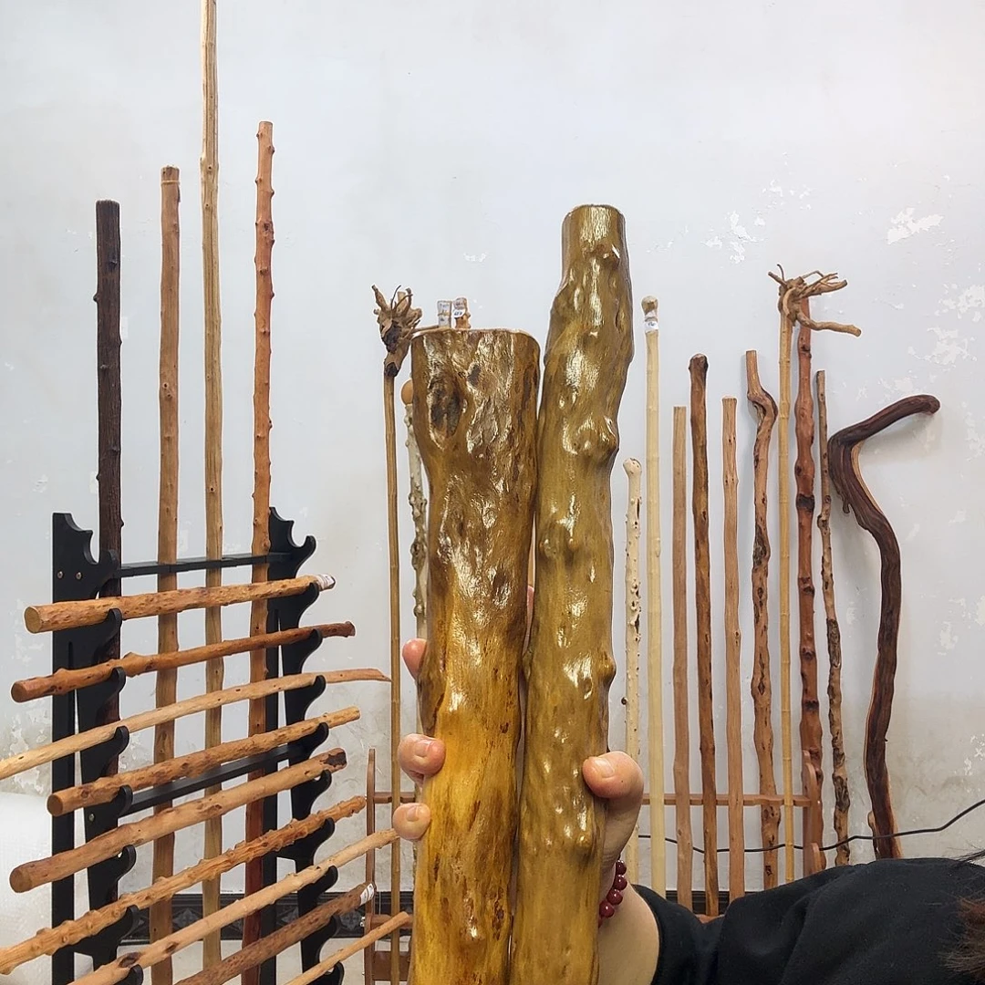 军****红牛筋太极尺，一个有瑕疵毛裂几处