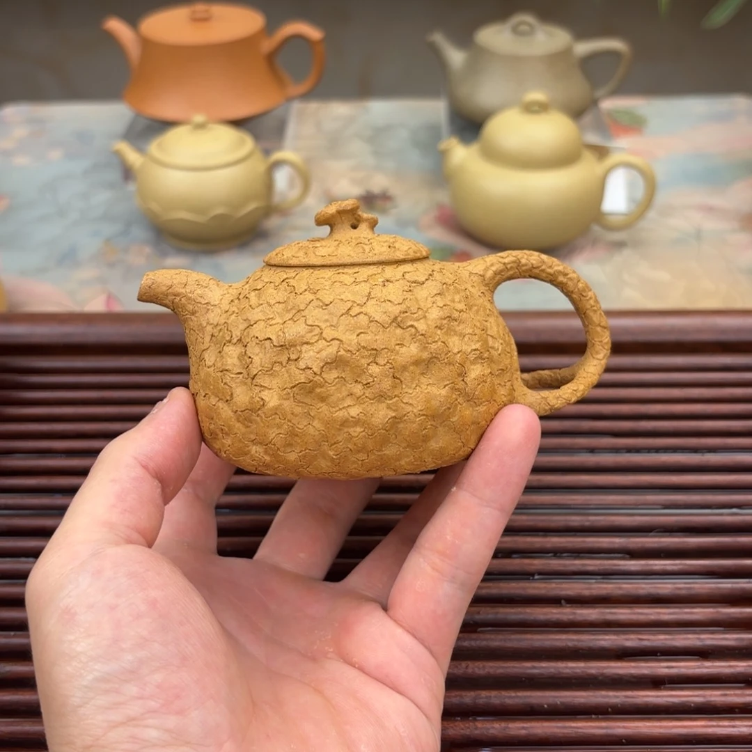 茶壶紫砂有****权供春 黄段 半手工 180cc