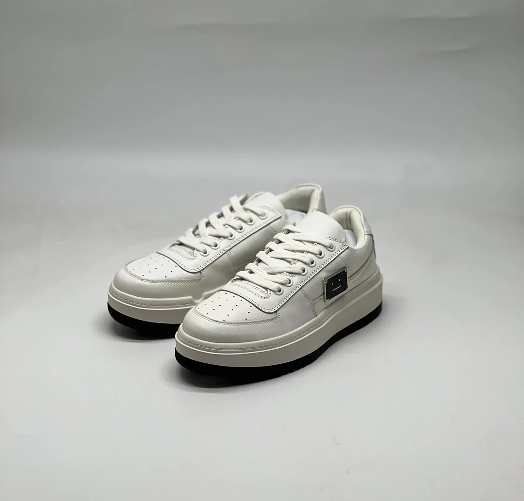 厚底笑脸小白鞋真皮板鞋