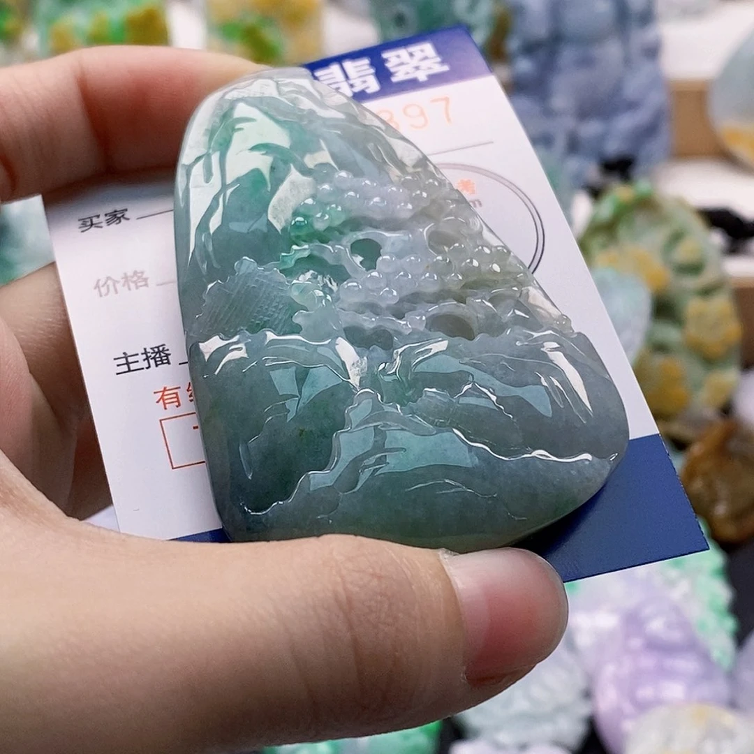 吊坠(不含链)未镶嵌翡翠