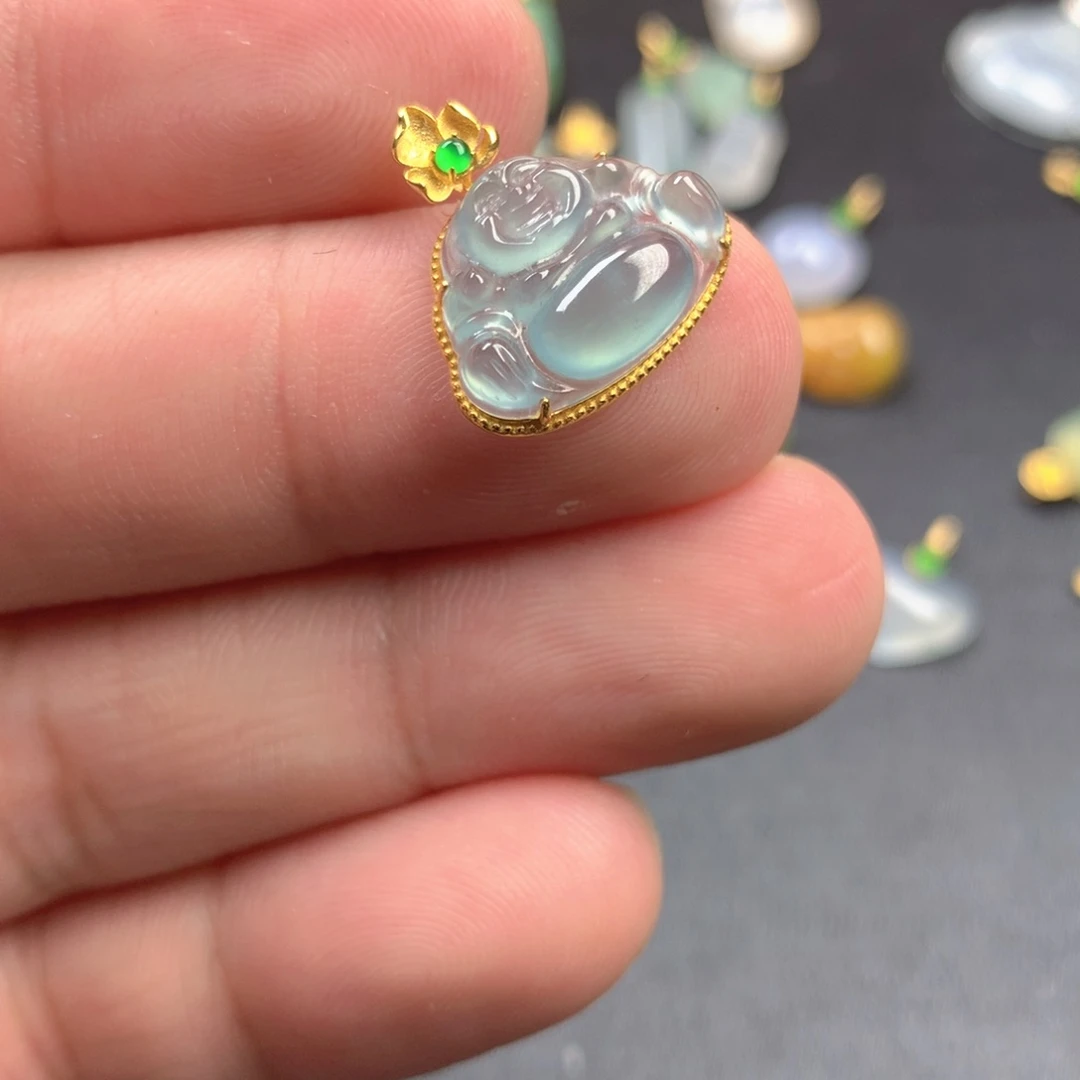 【闪购商品】颈饰18K金镶嵌翡翠翡翠