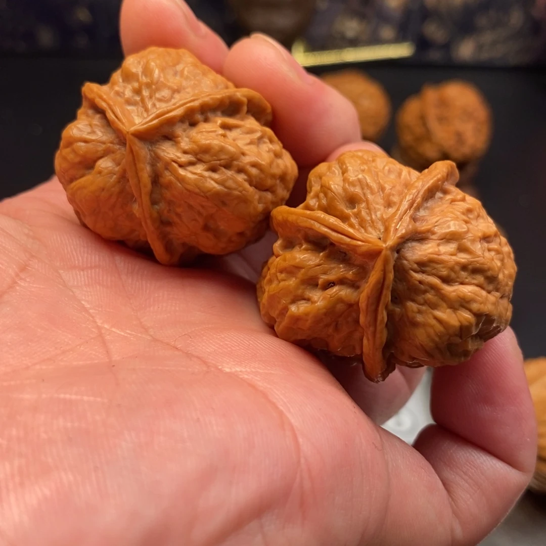 把件文玩核桃牡丹三愣