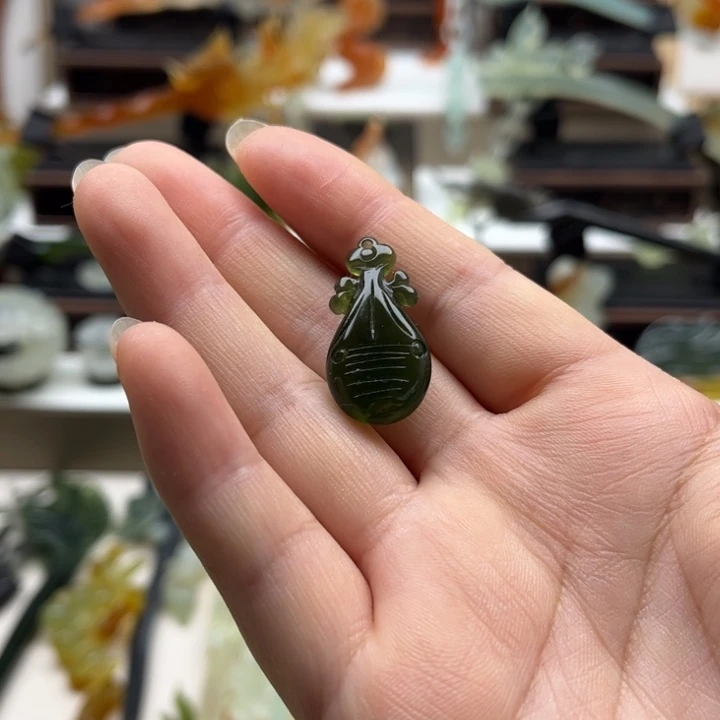 蛇纹石玉未镶嵌岫玉发簪