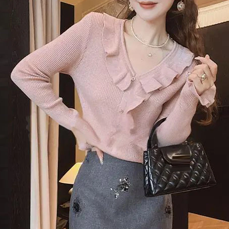 洋气减龄木耳边v领套头针织衫女士2025秋季新款休闲简约长袖上衣