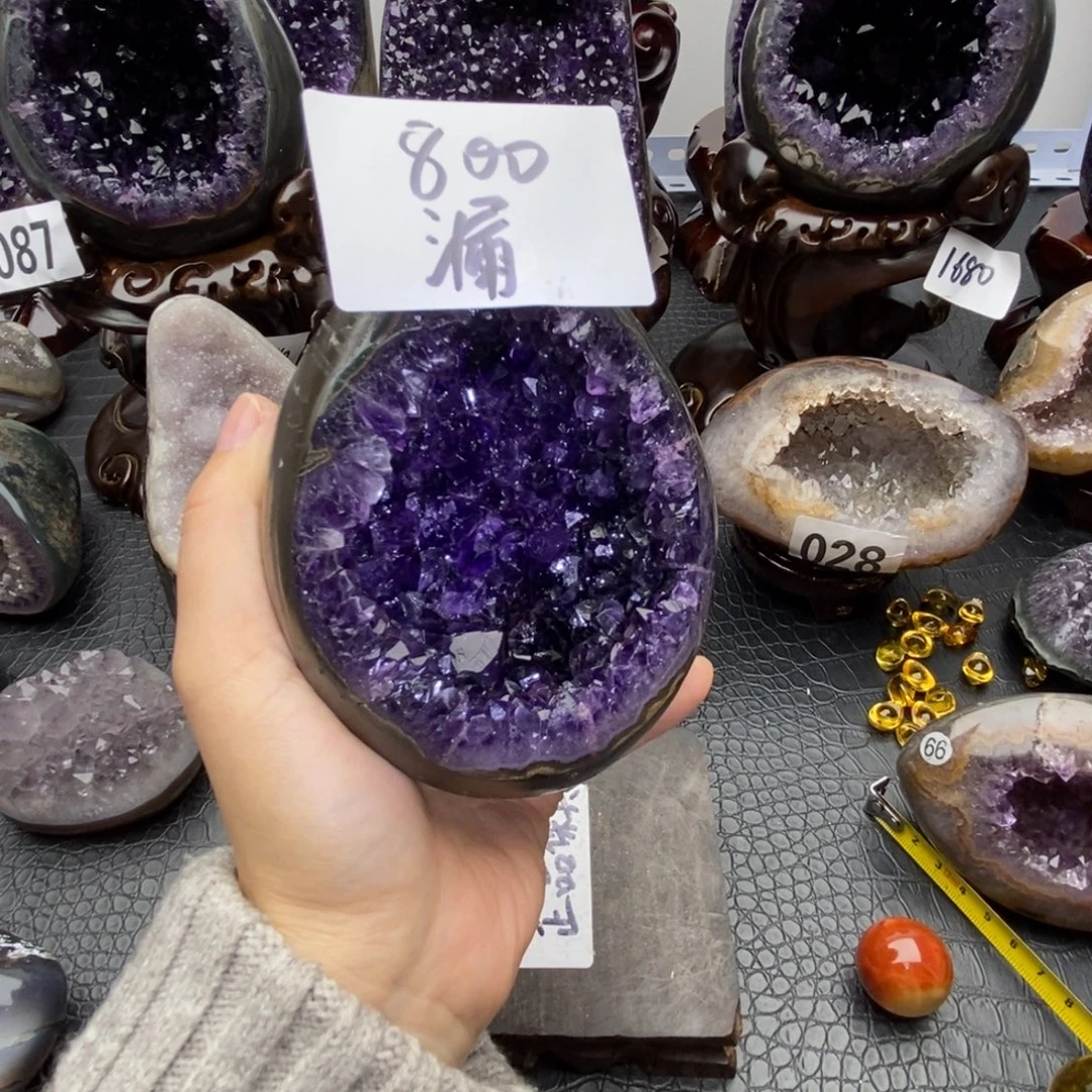 紫晶未镶嵌大型摆件（非配饰）