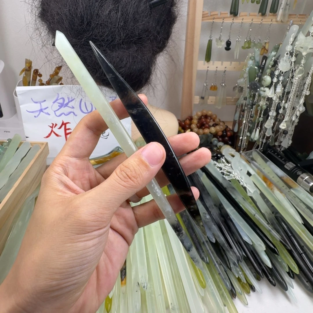 蛇纹石玉合金发饰2个