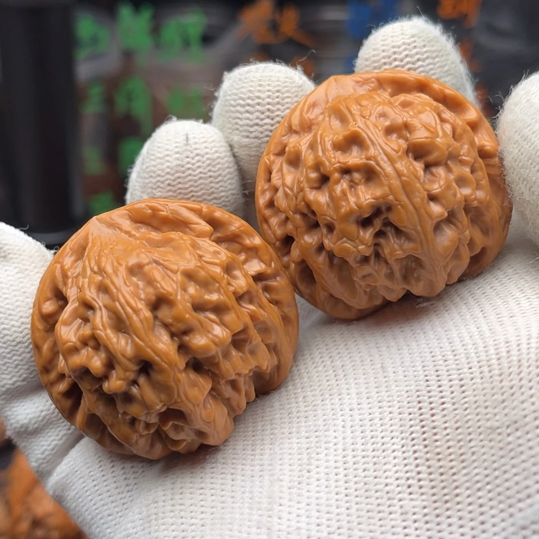 吊坠文玩核桃红锦里