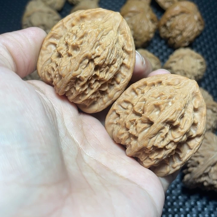 文玩核桃把件41红狮子头