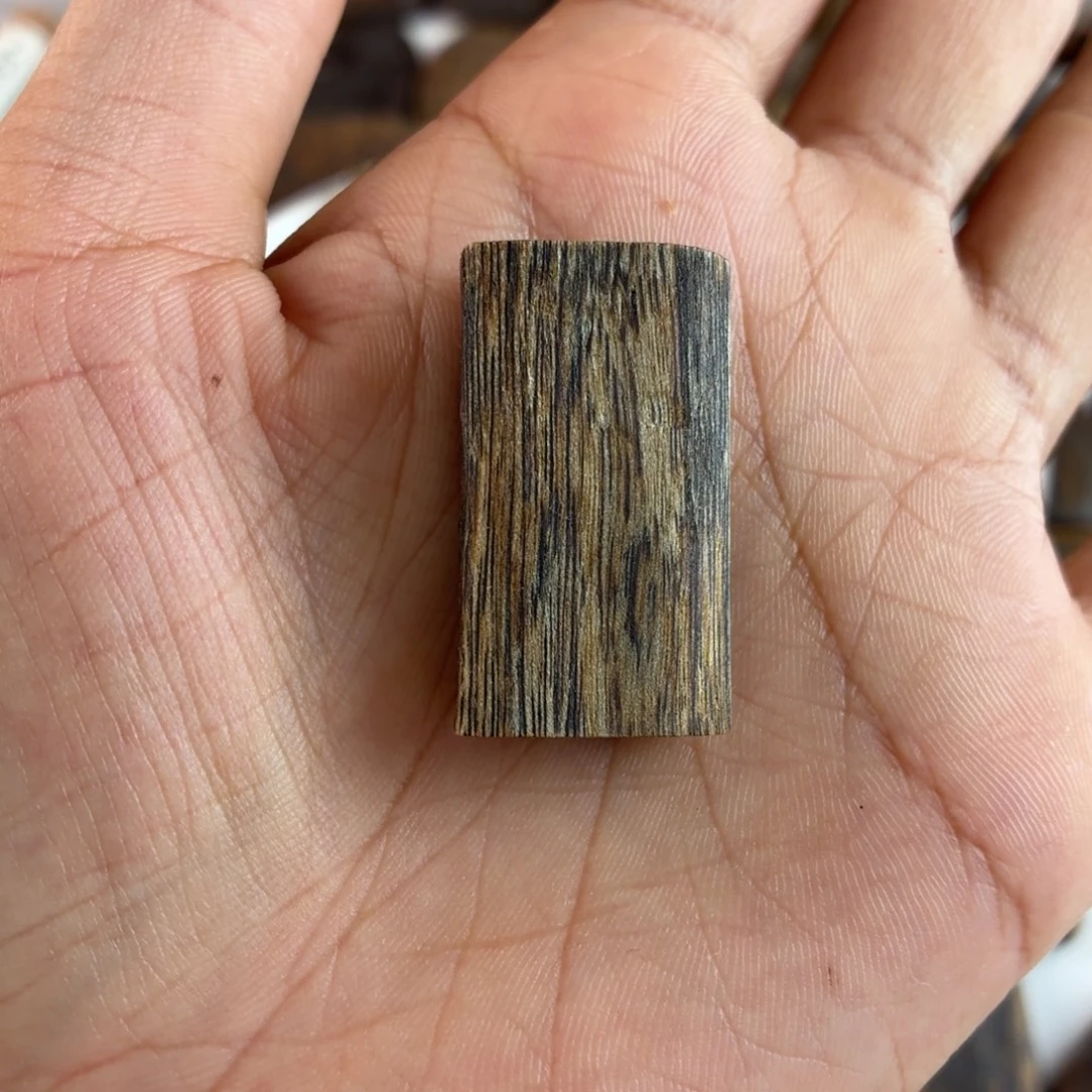 沉香碎屑沉香九九沉无事牌亏米放漏