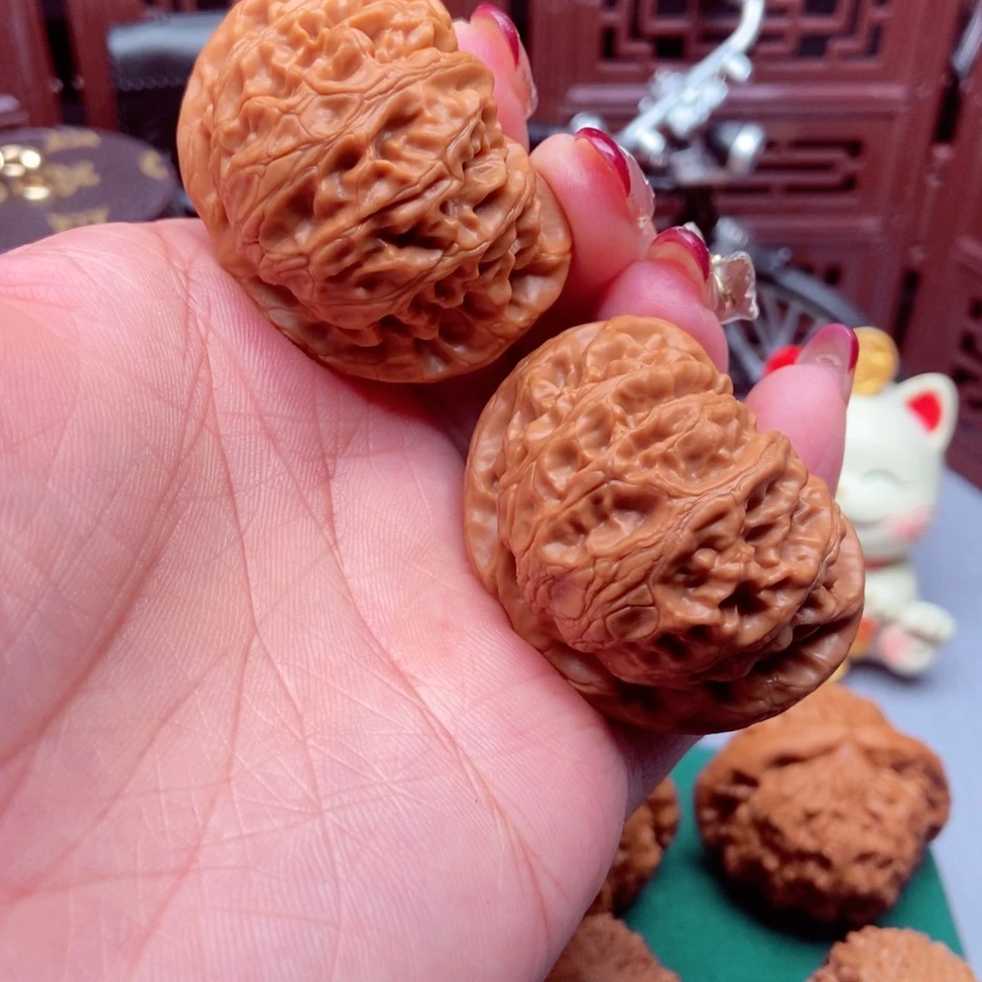 文玩核桃吊坠宫灯44已打底