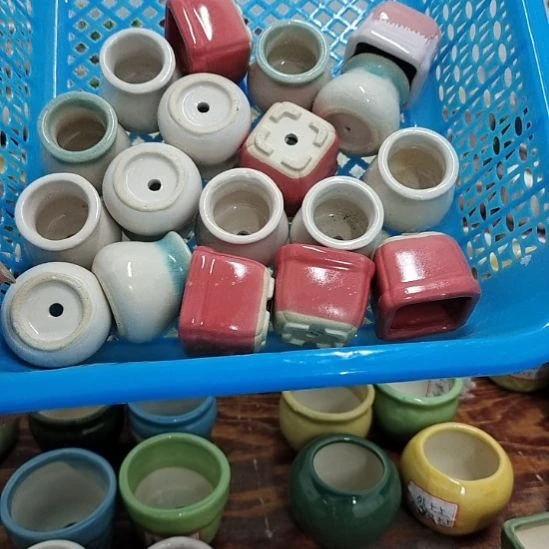 微瑕陶瓷盆满12包邮