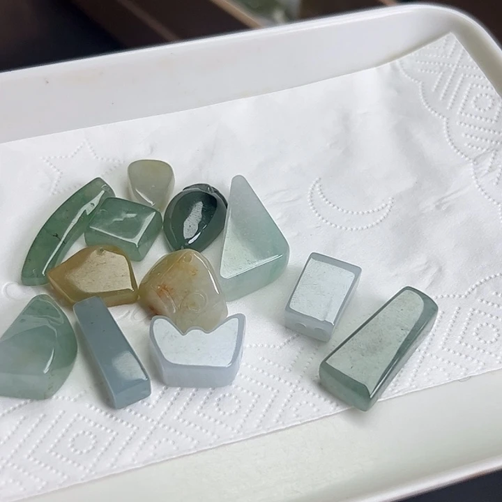 北***馨翡翠未镶嵌颈饰天然翡翠