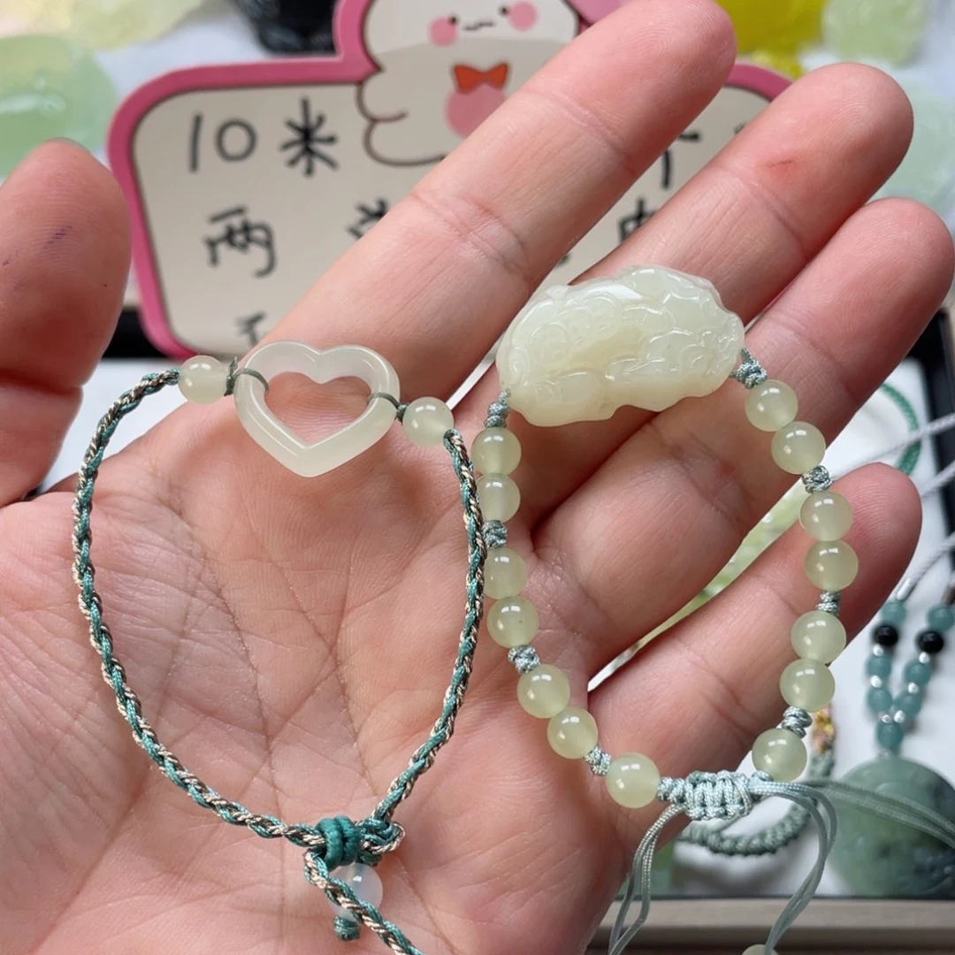A***总蛇纹石玉未镶嵌颈饰
