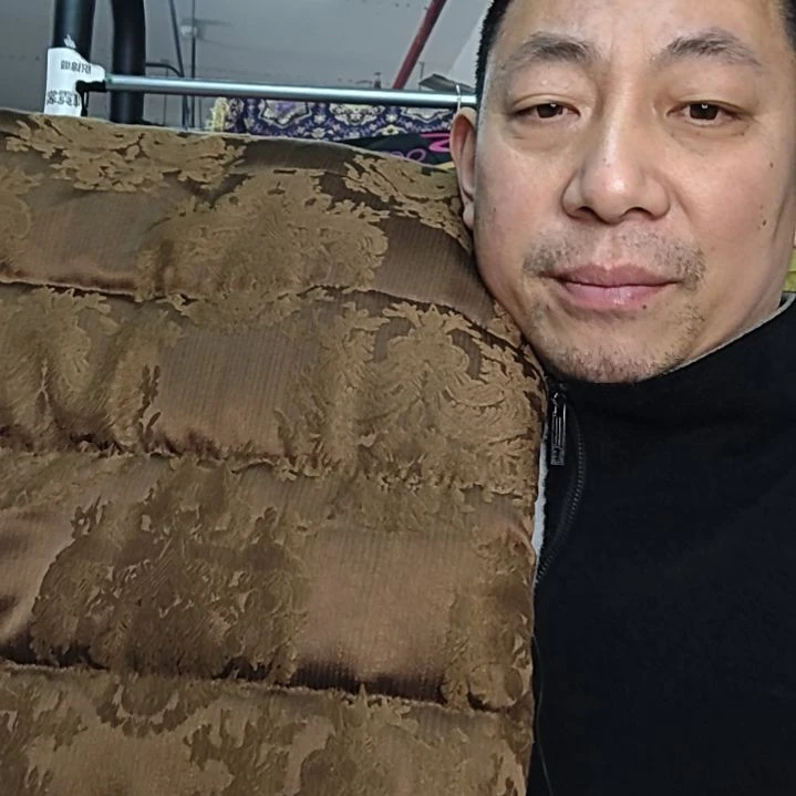 无纺布咖色欧华提花三层绗棉3米