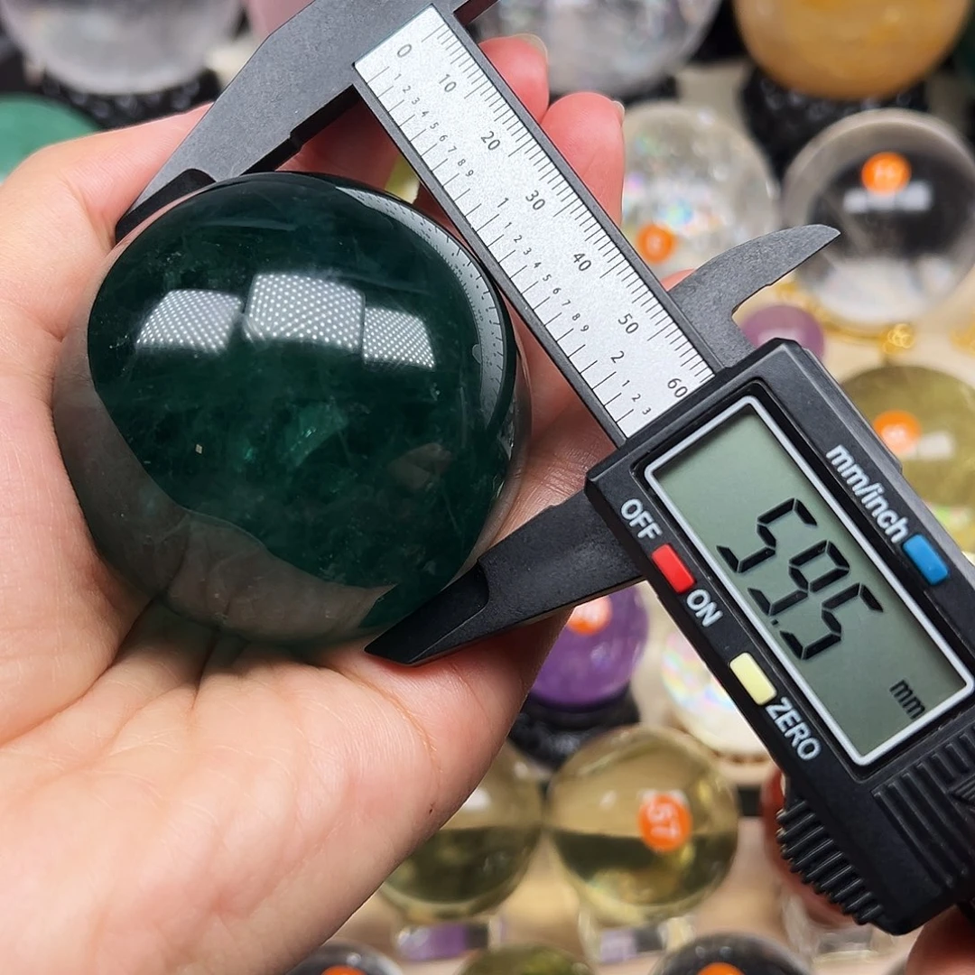 水晶未镶嵌珠宝半成品3