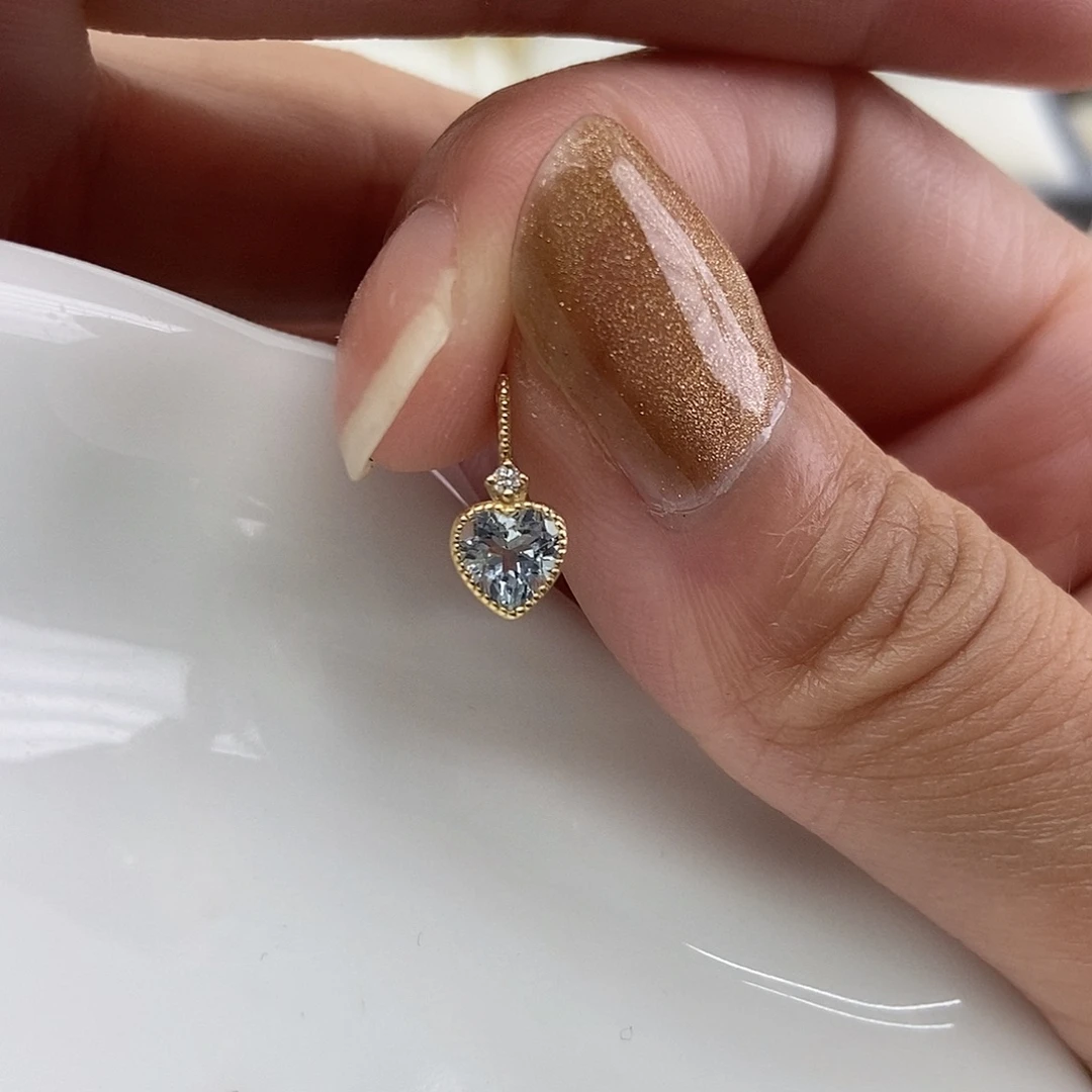 吊坠(不含链)18K金镶嵌海蓝宝石