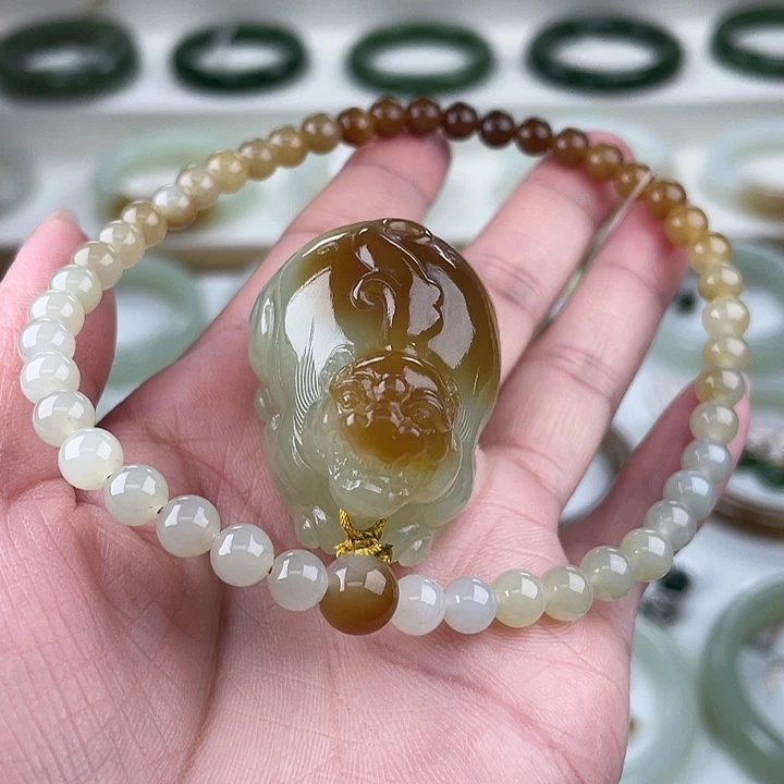 未镶嵌和田玉（糖玉）把件
