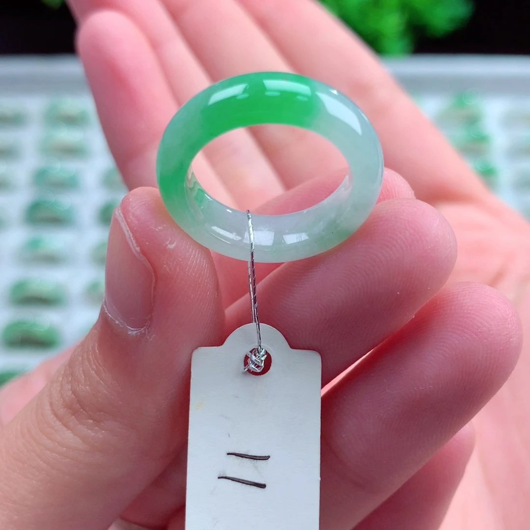 未镶嵌戒指翡翠天然