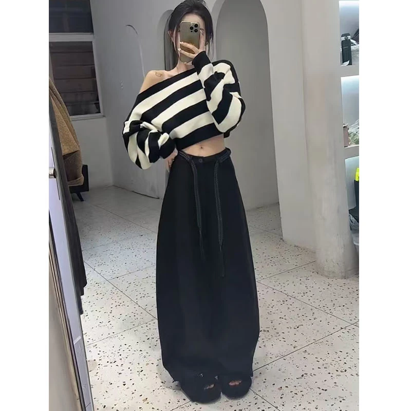 今年流行穿搭一整套女新款2025早秋条纹斜肩上衣宽松裤子两件套