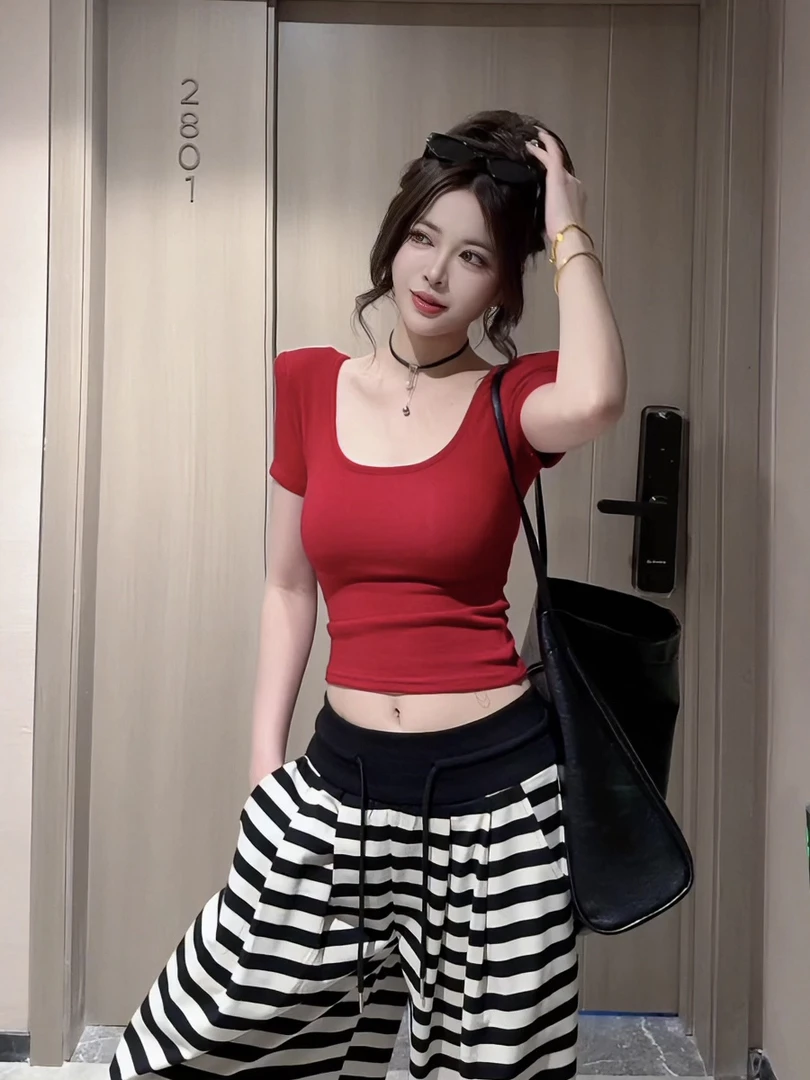 【CCDZ】夏季新品时尚百搭显瘦辣妹方领胸垫短袖上衣女