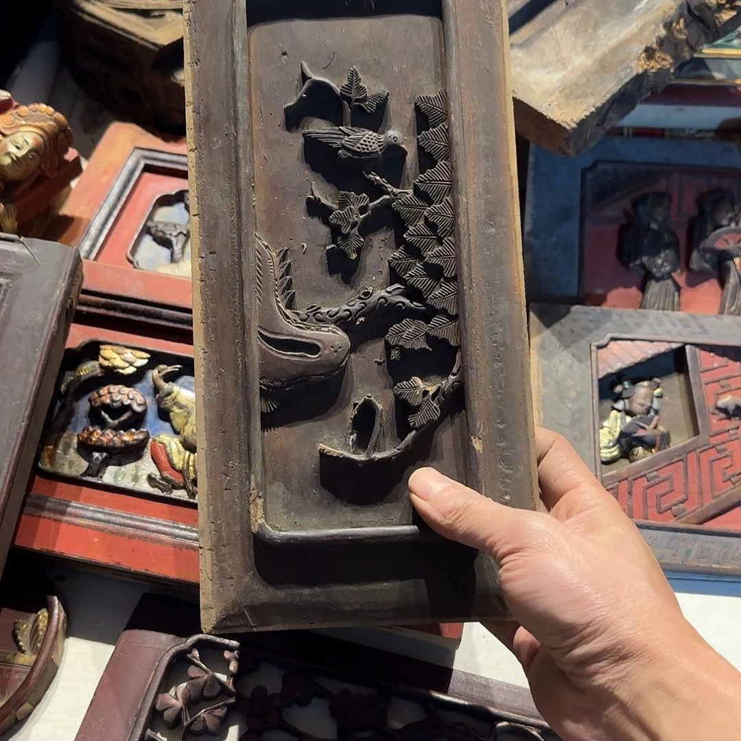 香榧木晨老木雕艺术学院的