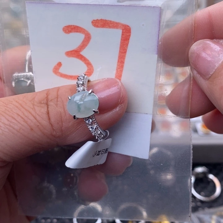 未镶嵌戒指翡翠缅甸