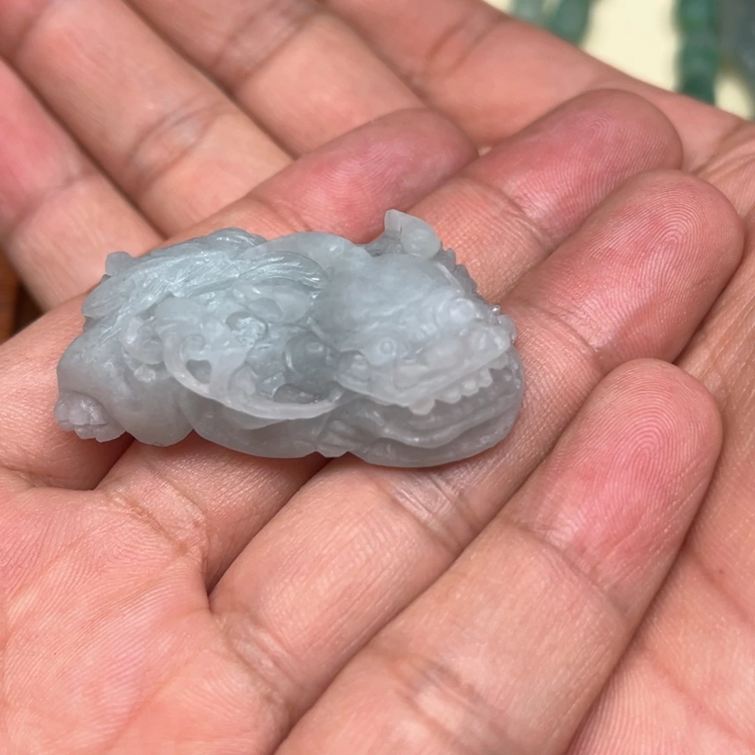 定制翡翠未镶嵌天然翡翠貔貅吊坠