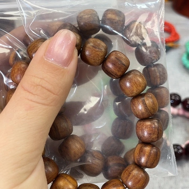 微凹黄檀（南美大红酸枝）
