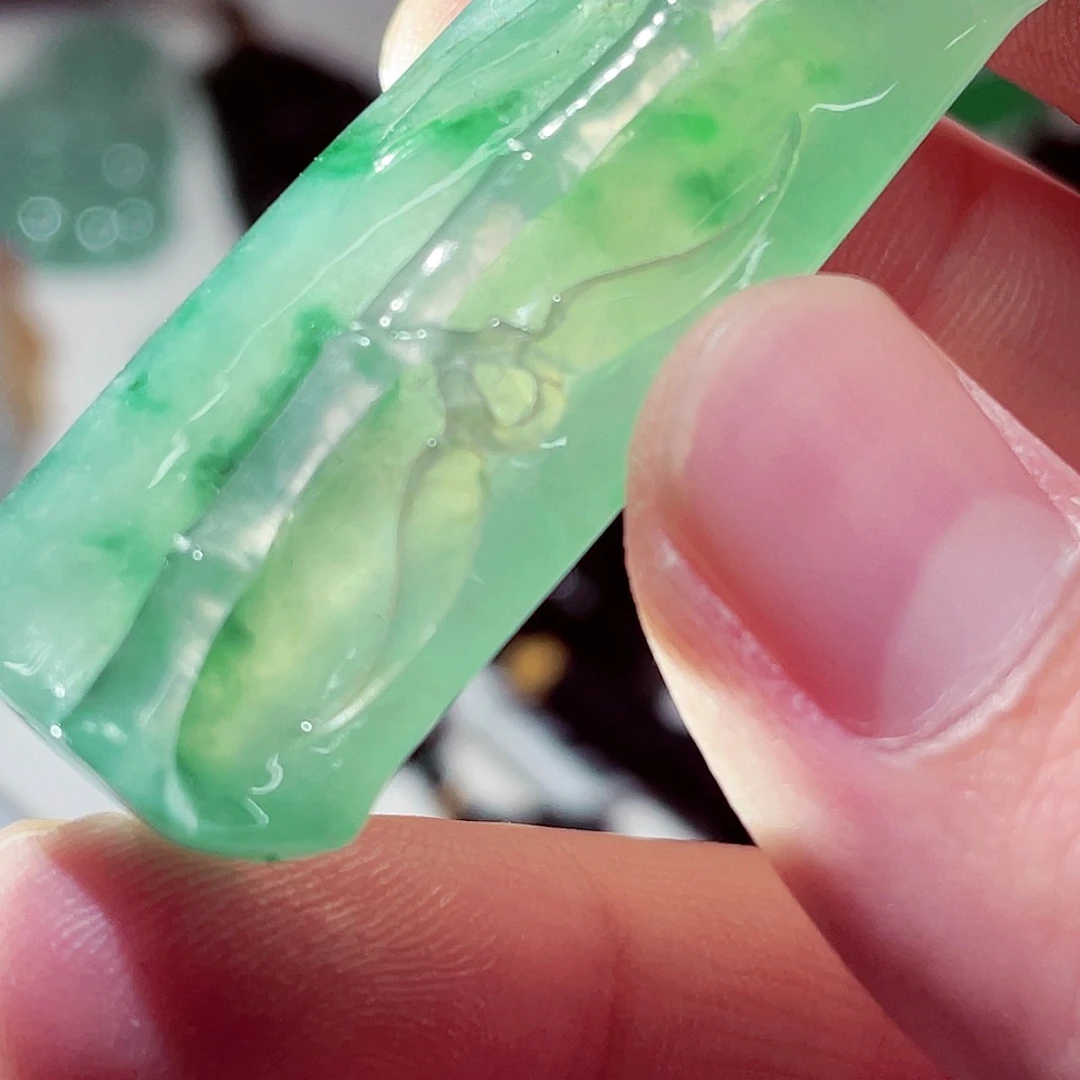 平***生翡翠未镶嵌颈饰先鉴后发一物一证