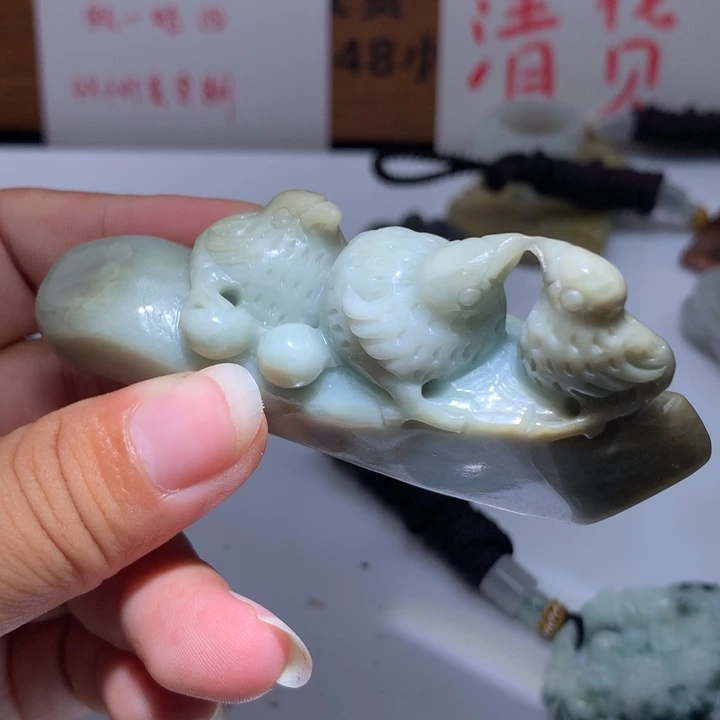 翡翠未镶嵌颈饰保真天然A货翡翠