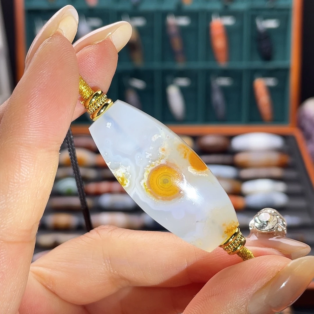 玛瑙/玉髓未镶嵌珠宝半成品