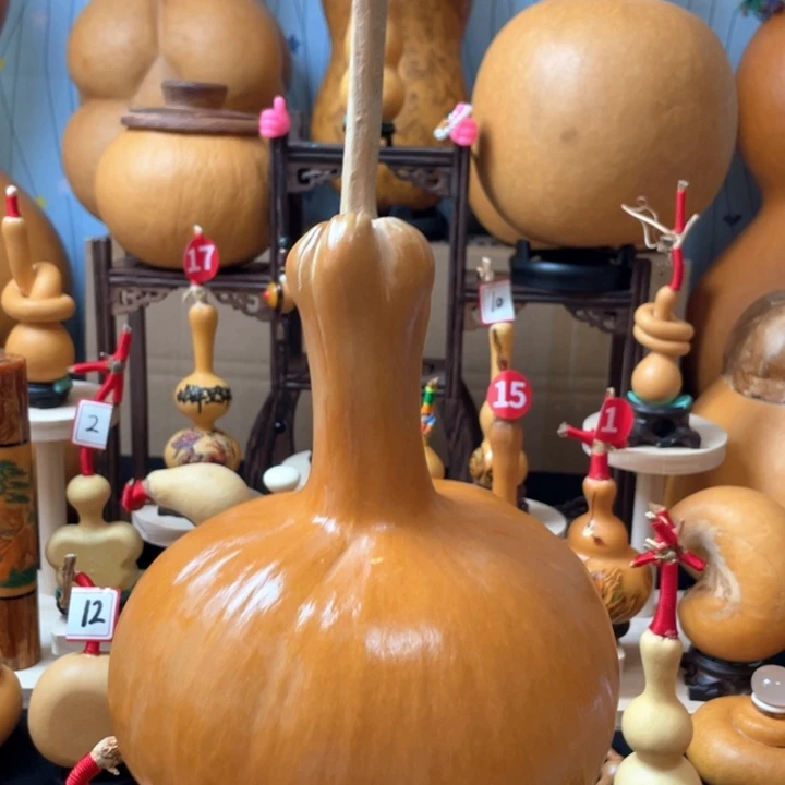 南***南这种行为让他看到他和