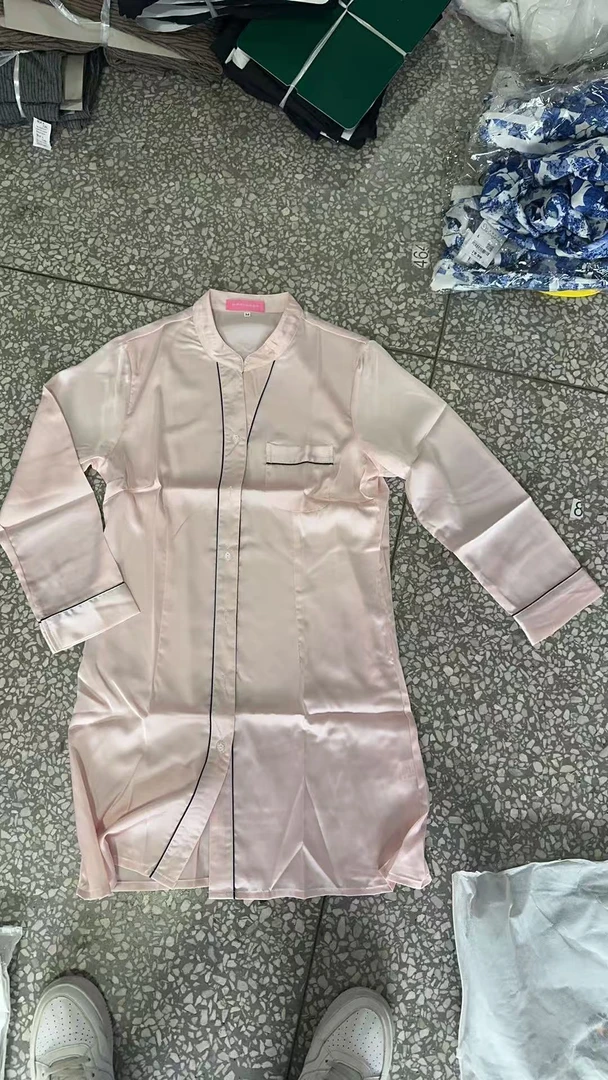 《兵哥外贸》粉色冰丝睡衣居家服 发一件